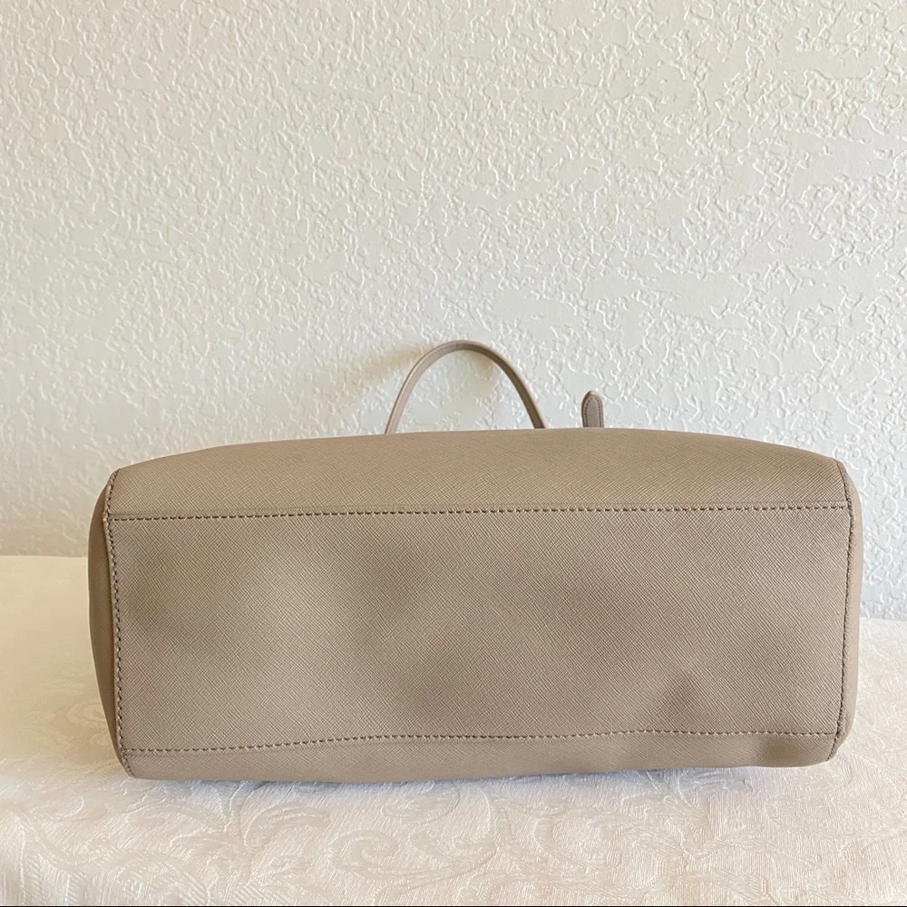Tory Burch Beige Saffiano leather Tote